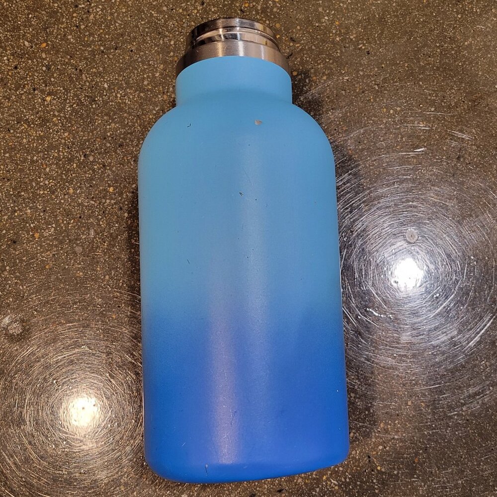 I am no longer using this water bottle.